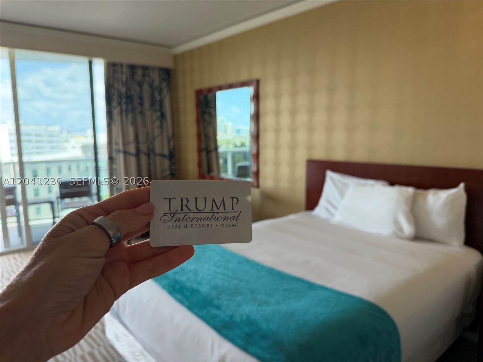 TRUMP INTERNATIONAL SONES - Residential