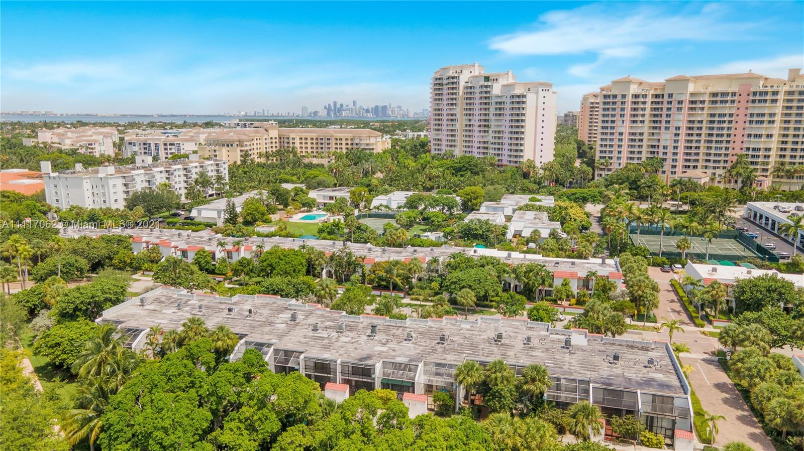 GRAPETREE TOWNHOUSE CONDO - Residential