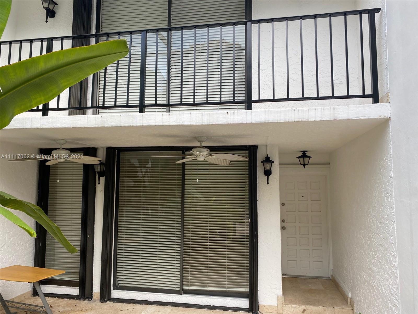 GRAPETREE TOWNHOUSE CONDO - Residential