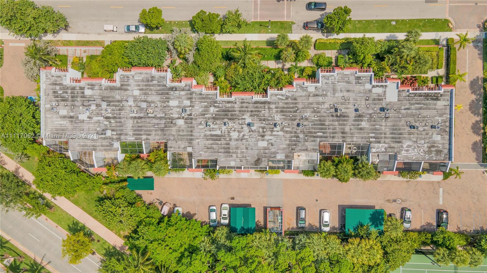 GRAPETREE TOWNHOUSE CONDO - Residential