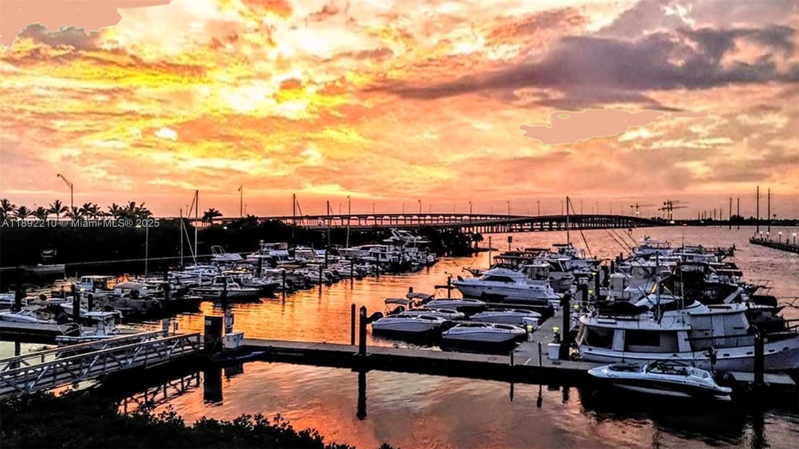 Port Charlotte - Land