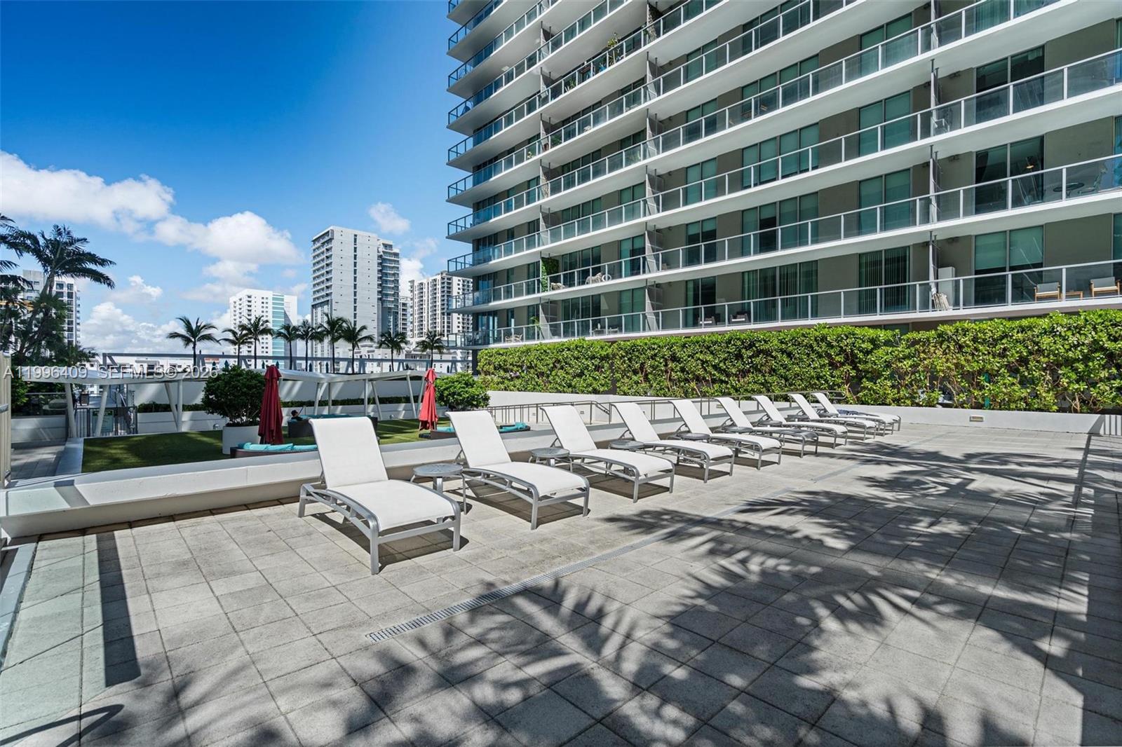 THE AXIS ON BRICKELL II C - Residential