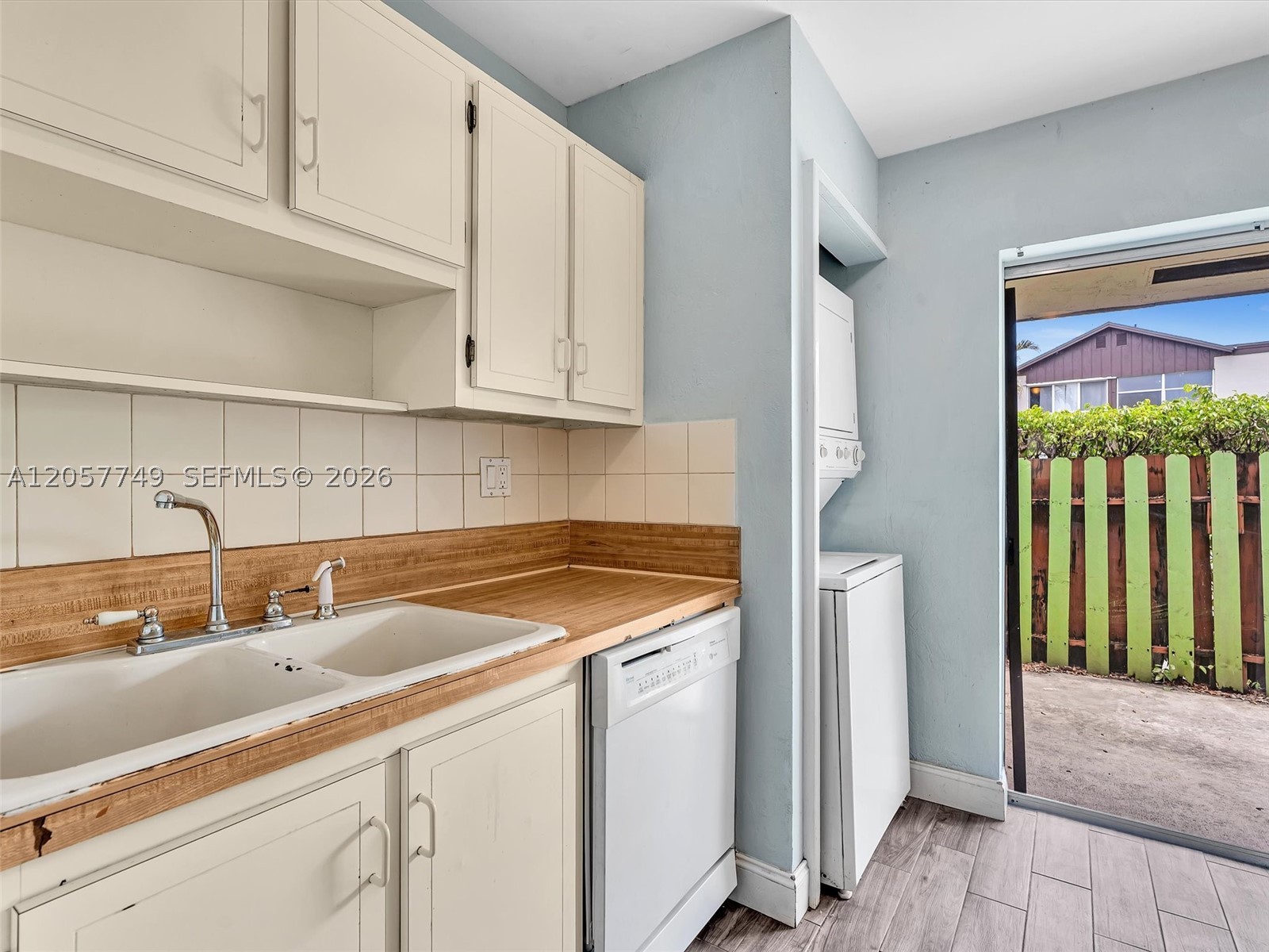 LOCH LOMOND SEC 3 - Residential