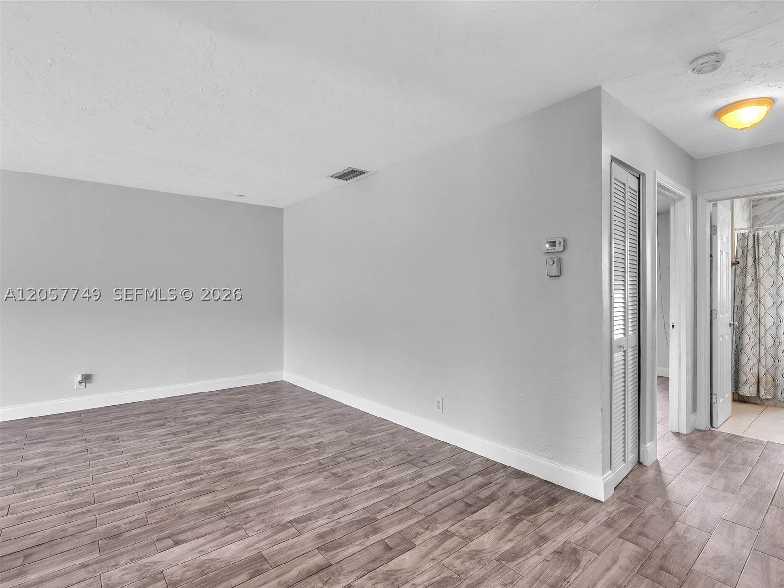 LOCH LOMOND SEC 3 - Residential