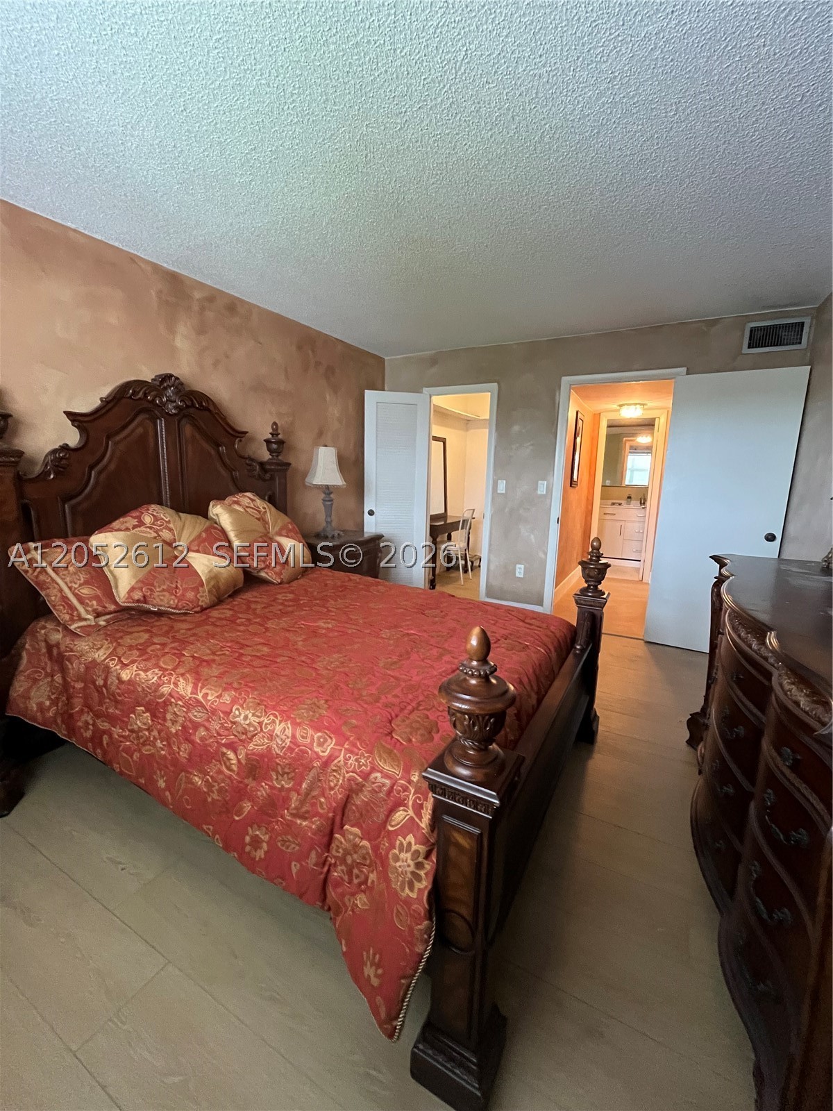 SUNRISE LAKES 37 CONDO - Residential Lease