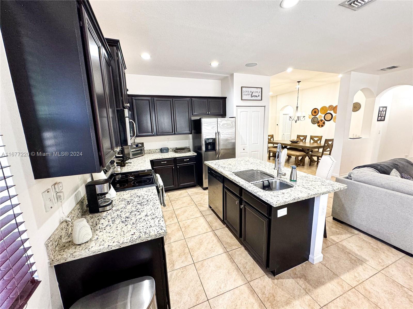 HEMINGWAY POINT - Residential Lease