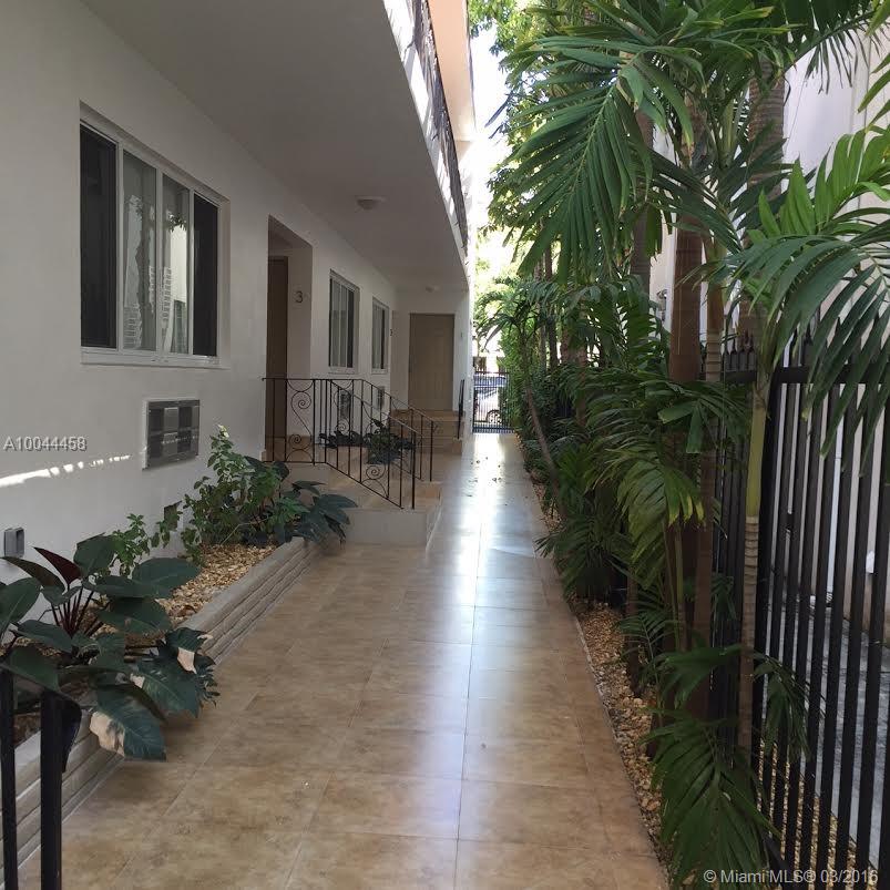 Enjoy this renovated 1/1 in a well maintained building, is centrally located just blocks from the ocean. Unit has been completely renovated with bright and spacious living areas. Energy eff. ac units, renovated bathroom  Building is completed fenced and features great landscaping, exterior lighting and onsite laundry facility. Pet friendly with restrictions.