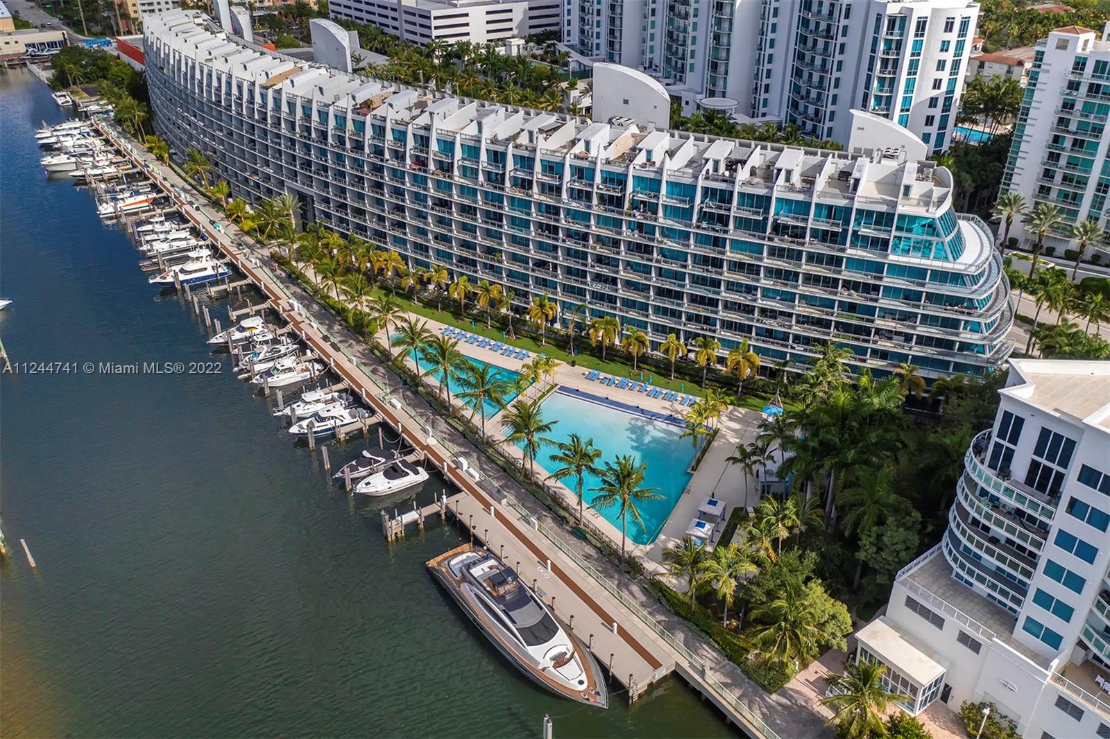 ARTECH RESIDENCES AT AVEN - Residential