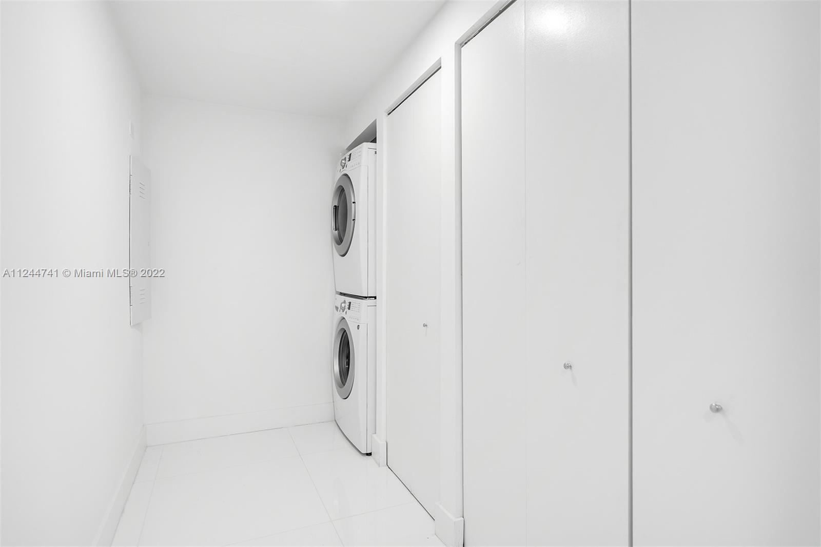 ARTECH RESIDENCES AT AVEN - Residential