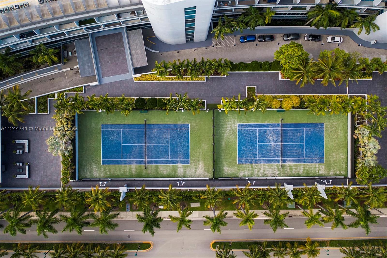 ARTECH RESIDENCES AT AVEN - Residential