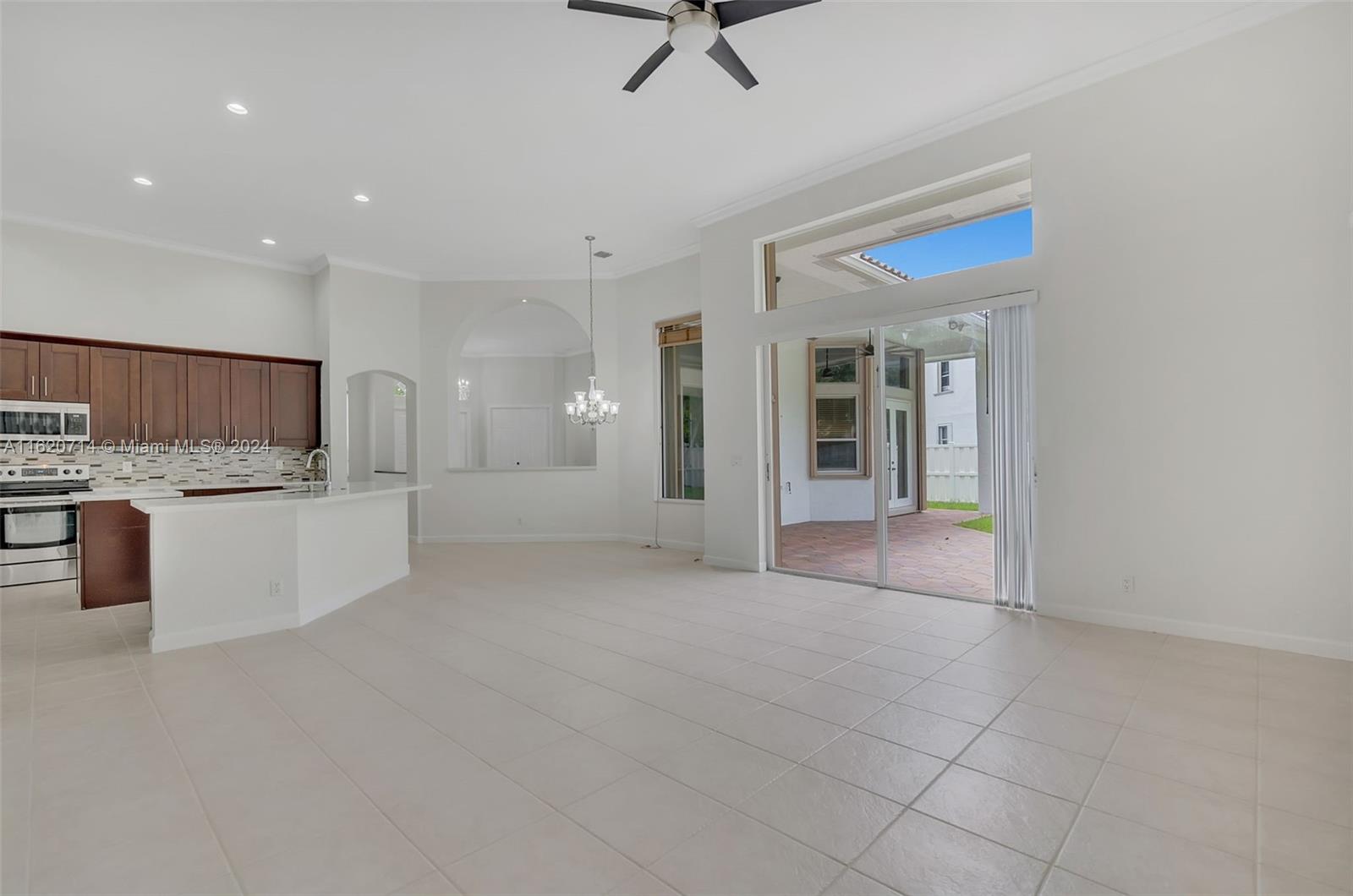 PEMBROKE FALLS -PHASE 4 - Residential Lease