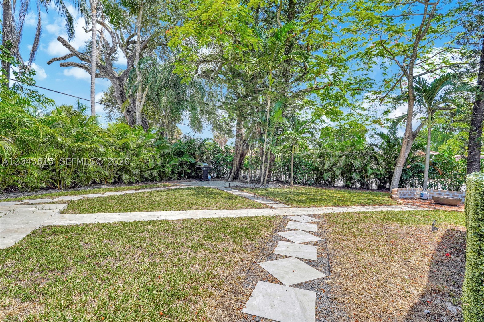 MIAMI SHORES SEC 1 AMD - Residential