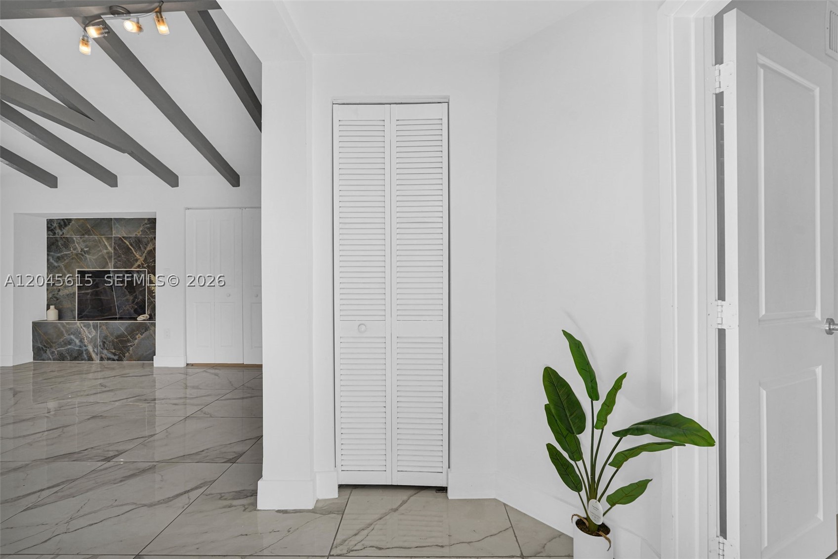 MIAMI SHORES SEC 1 AMD - Residential