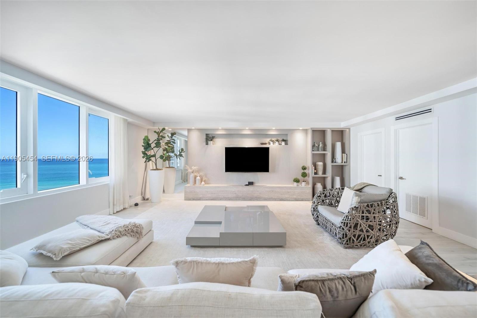 RONEY PALACE CONDO - Residential