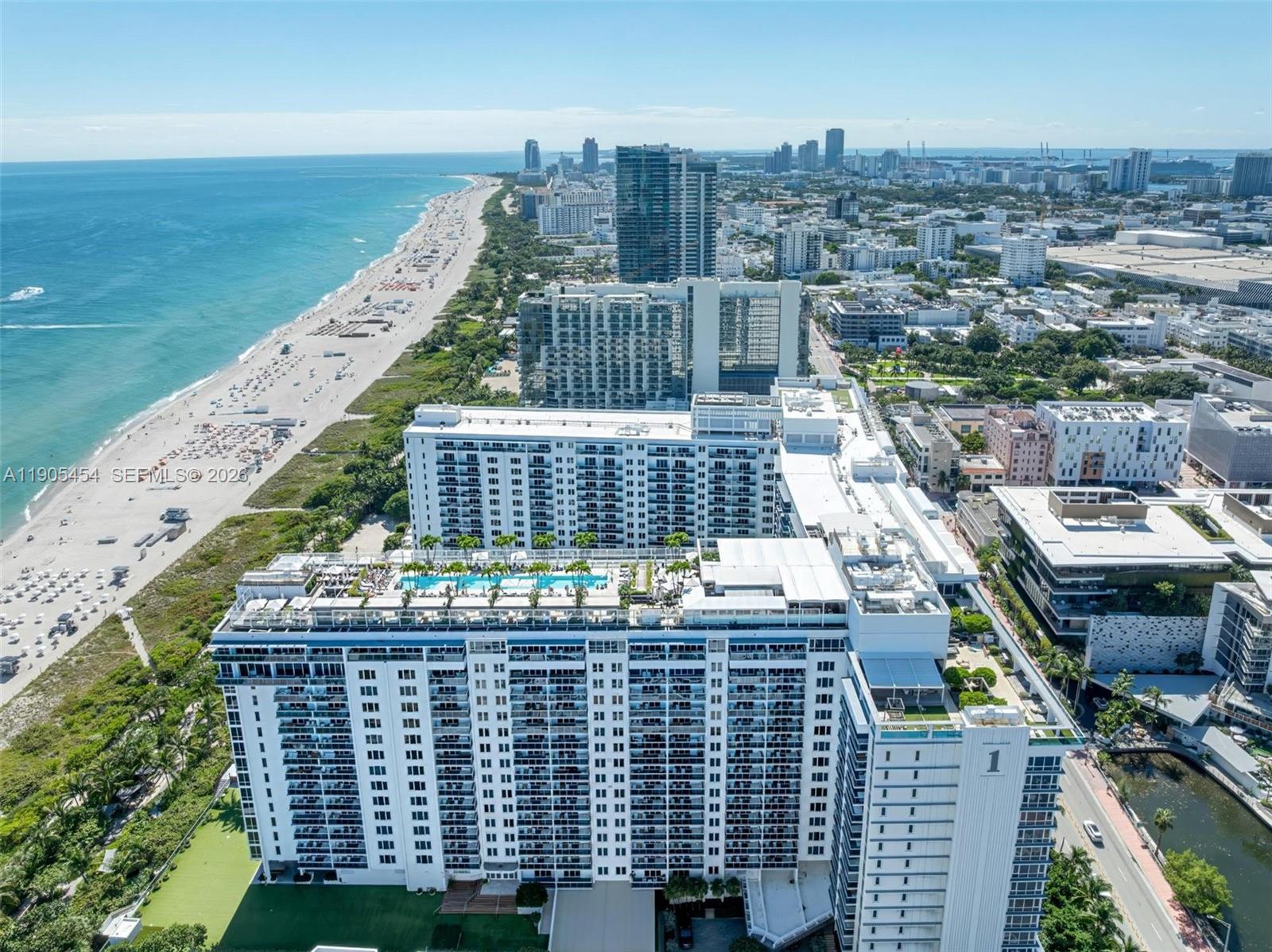 RONEY PALACE CONDO - Residential