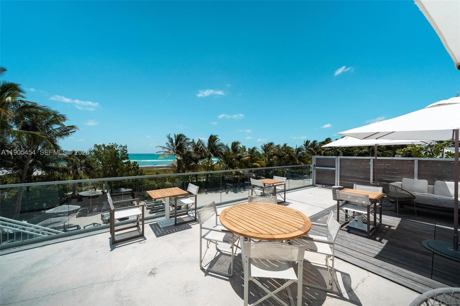 RONEY PALACE CONDO - Residential