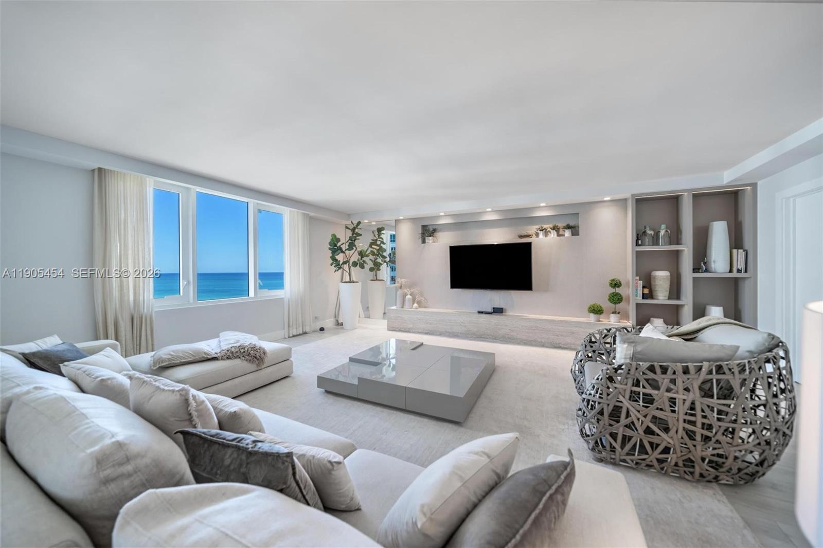 RONEY PALACE CONDO - Residential