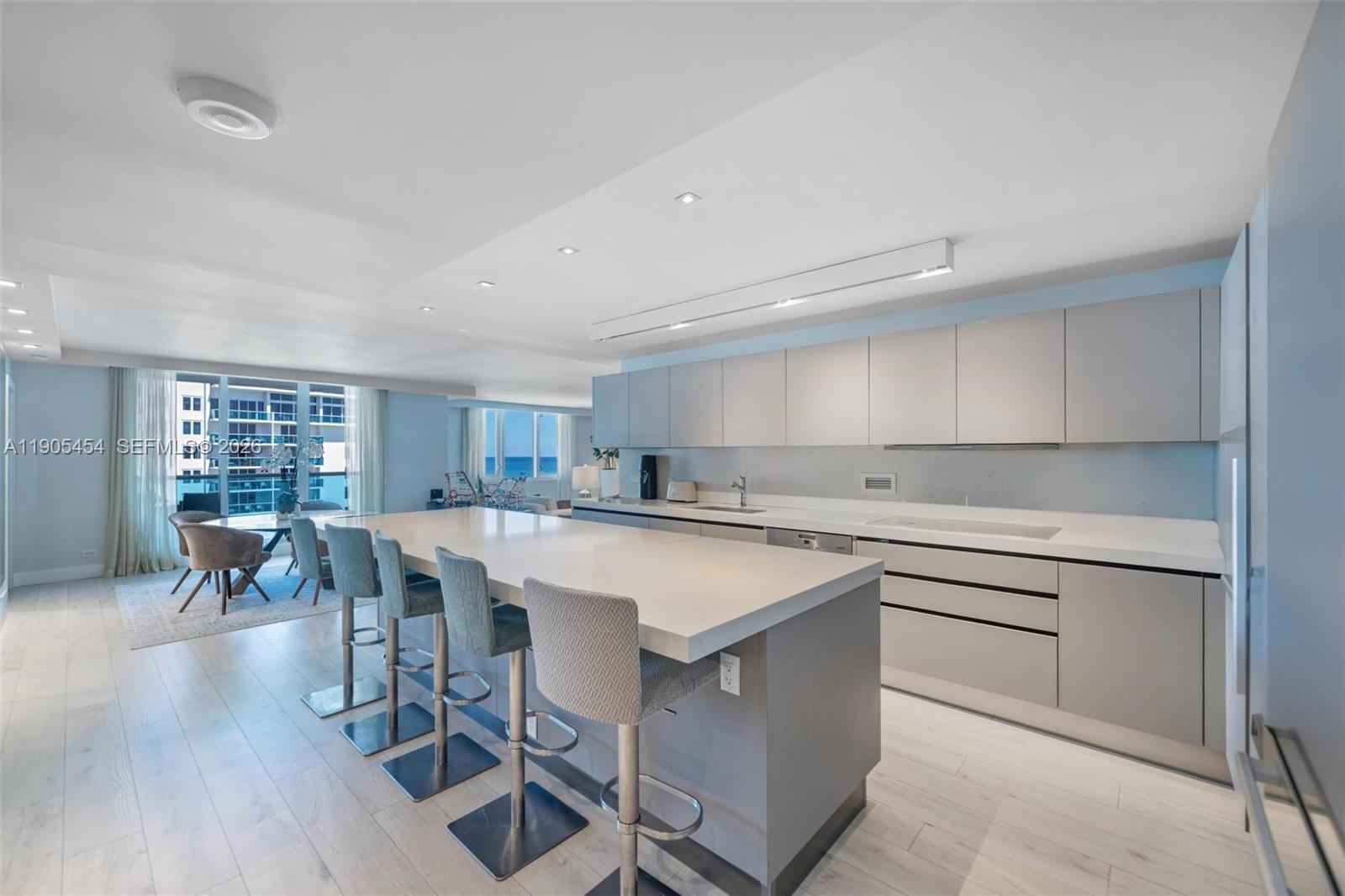 RONEY PALACE CONDO - Residential
