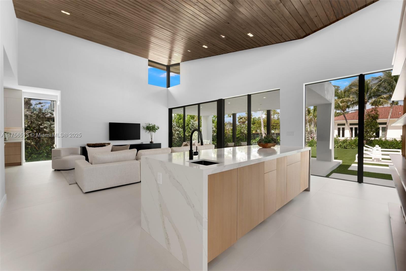 NORTH KENDALL - Residential