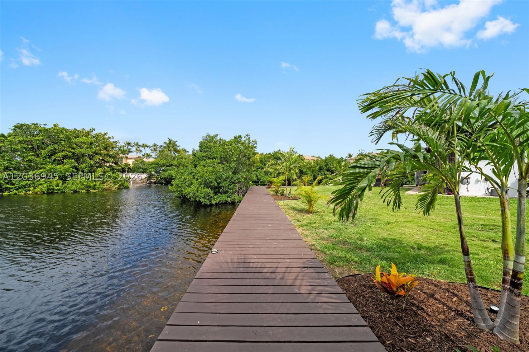 LOOK HOMESITES NO 4 - Residential