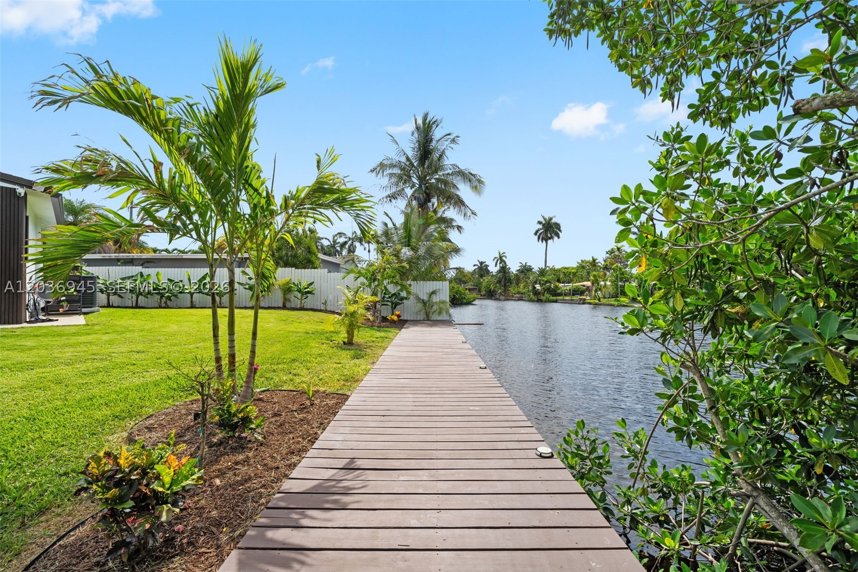 LOOK HOMESITES NO 4 - Residential