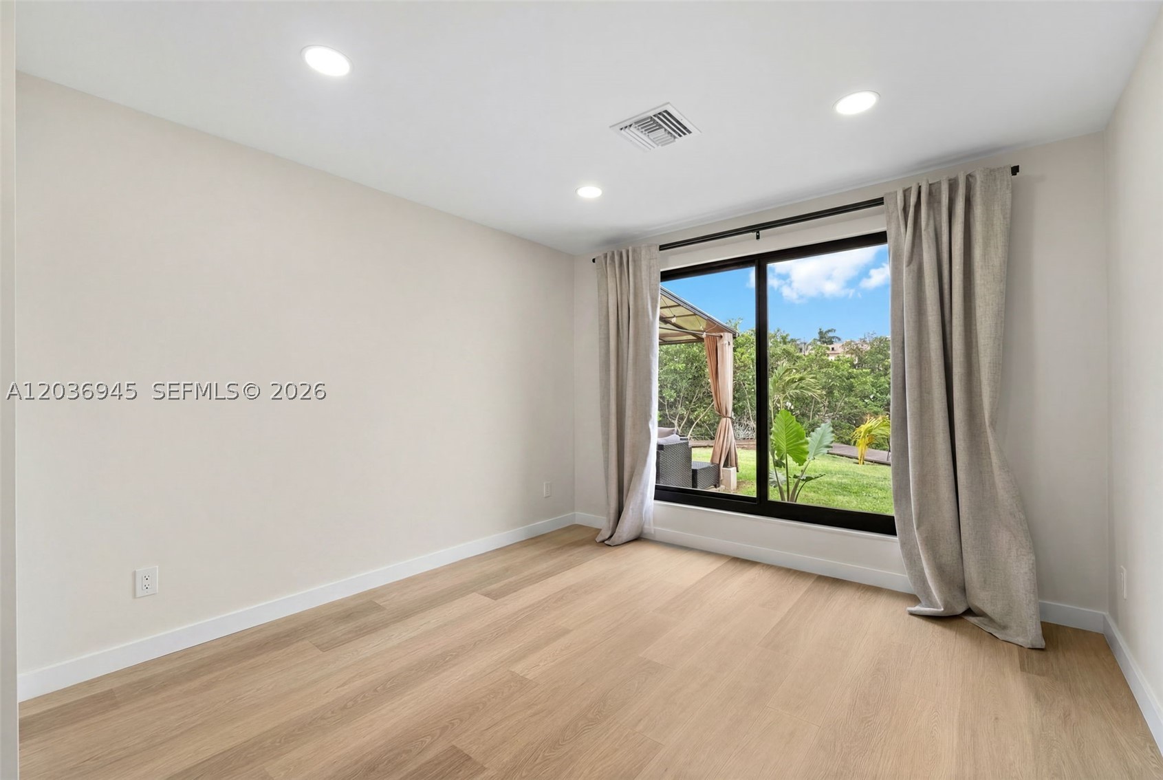 LOOK HOMESITES NO 4 - Residential