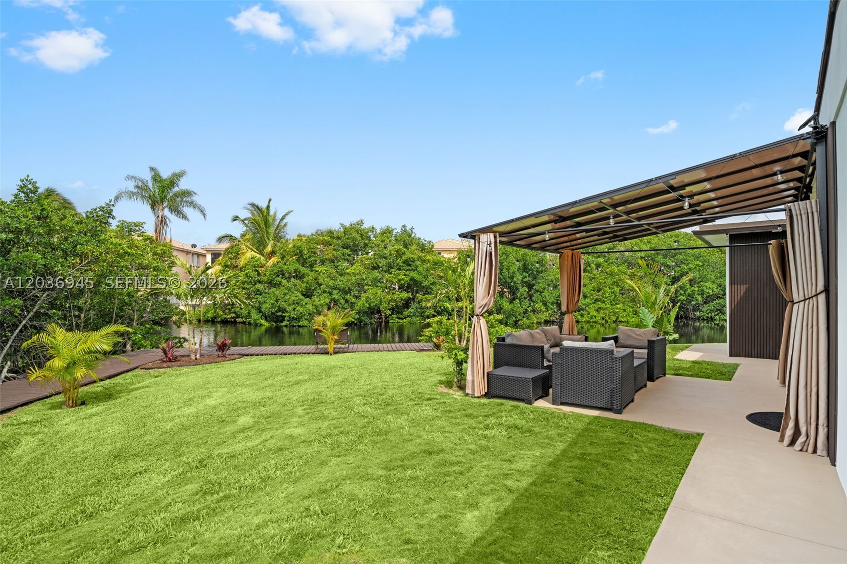 LOOK HOMESITES NO 4 - Residential