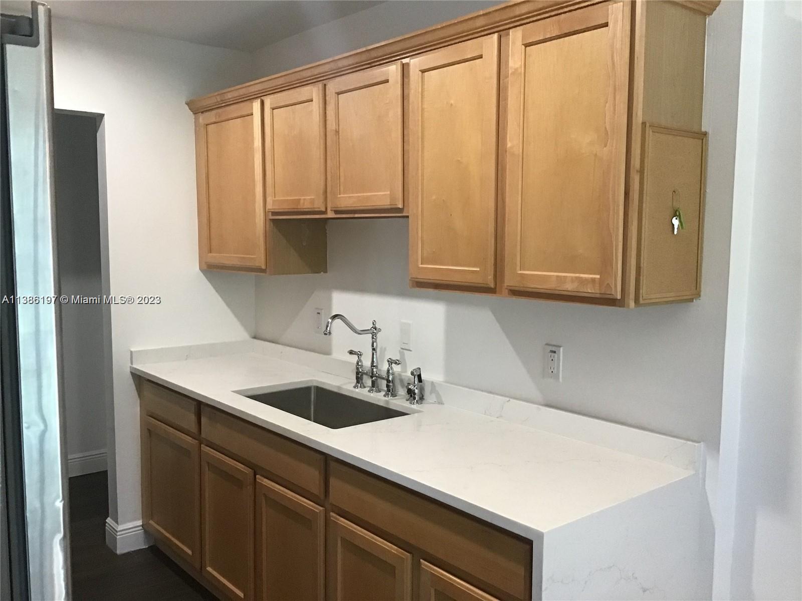 PINES OF JUPITER/TEQUESTA - Residential Lease