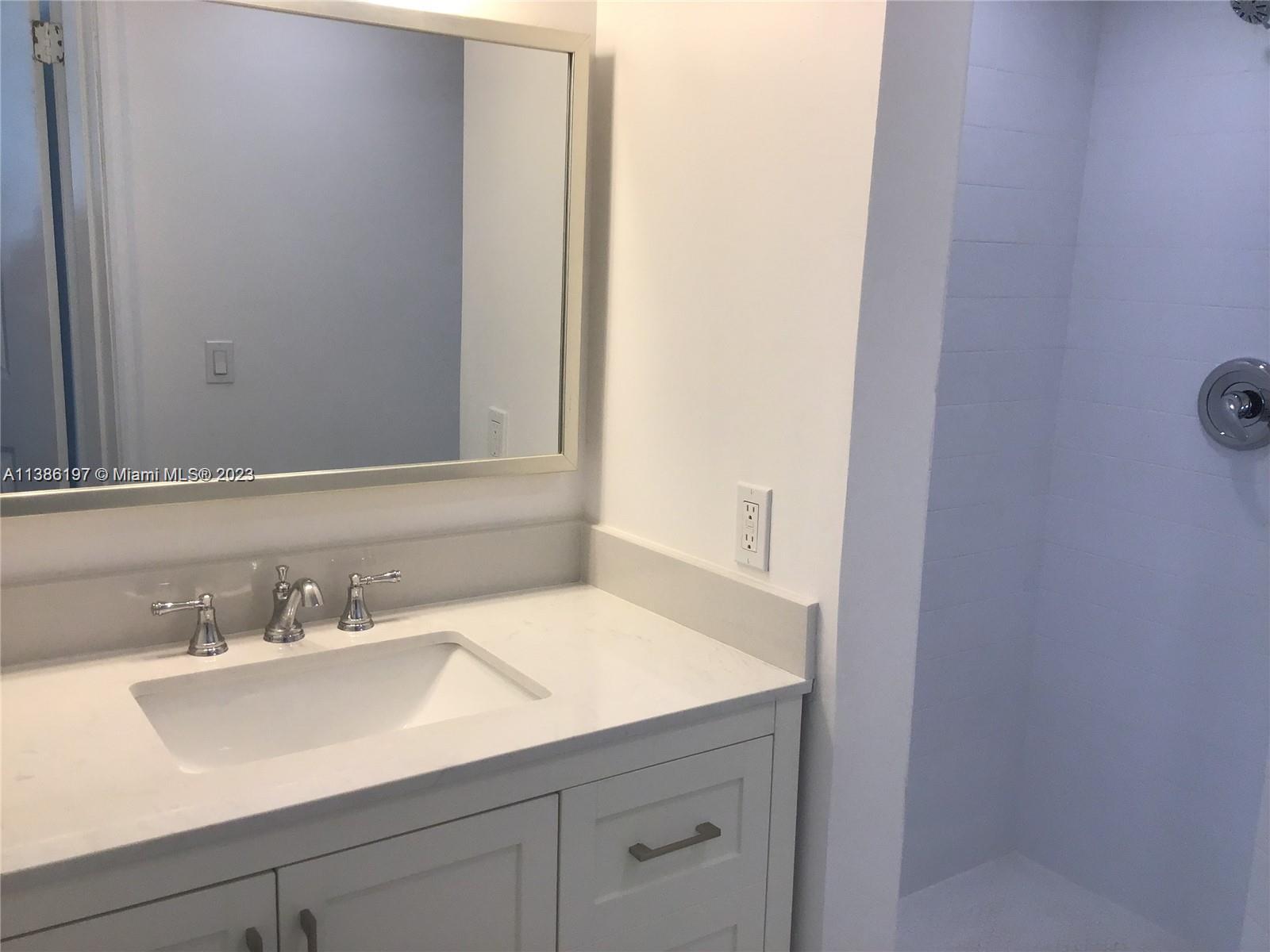 PINES OF JUPITER/TEQUESTA - Residential Lease