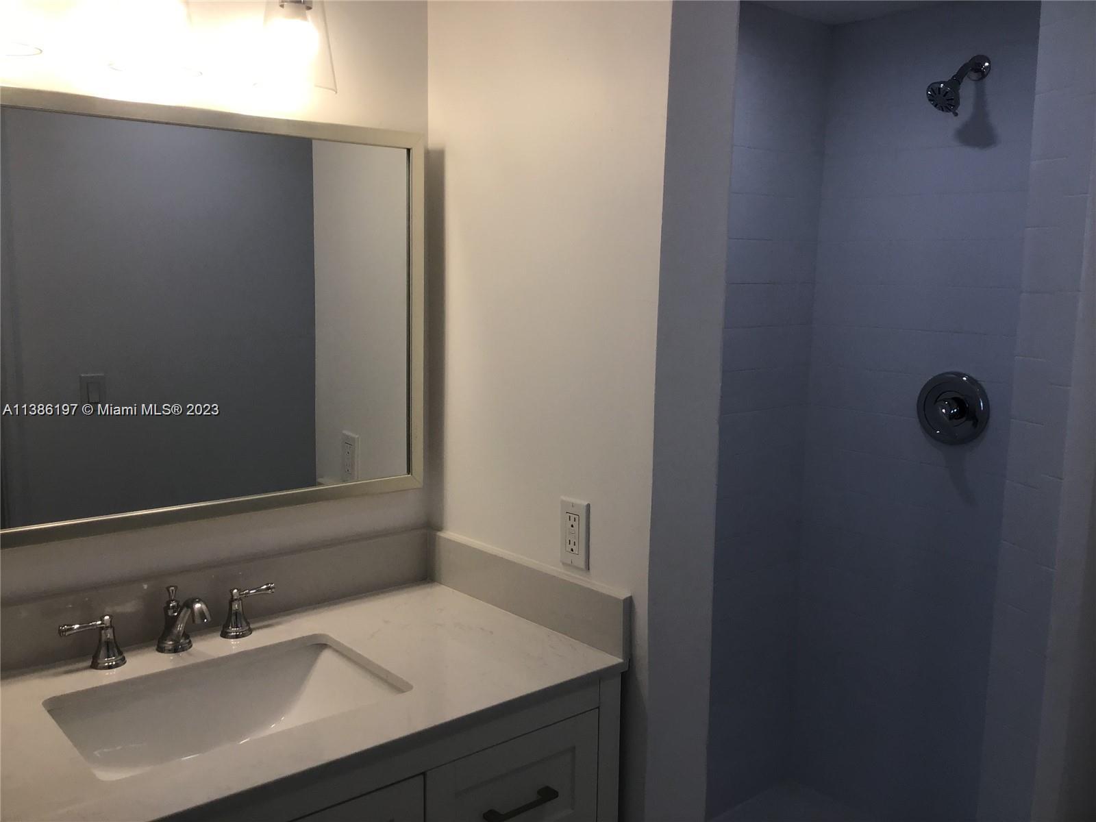 PINES OF JUPITER/TEQUESTA - Residential Lease