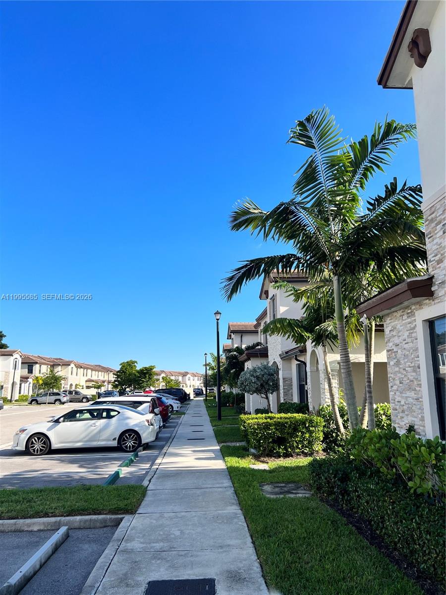ENCLAVE SOUTH PHASE 2 - Residential