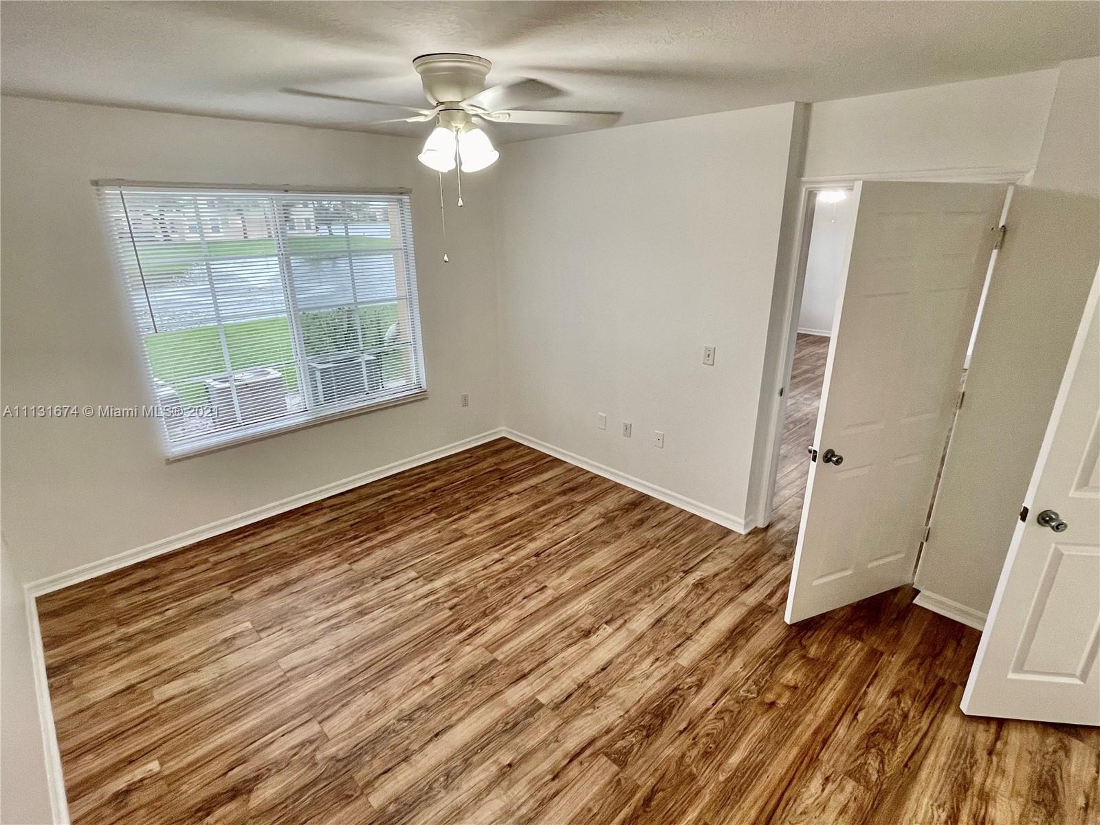 EMERALD ISLE AT LAGUNA - Residential Lease