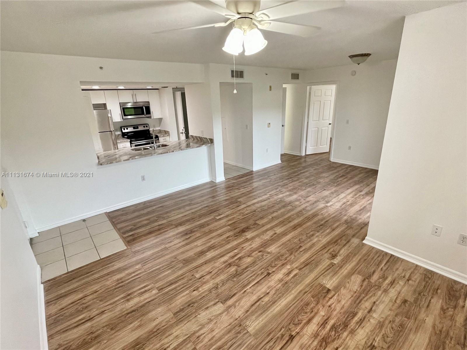 EMERALD ISLE AT LAGUNA - Residential Lease