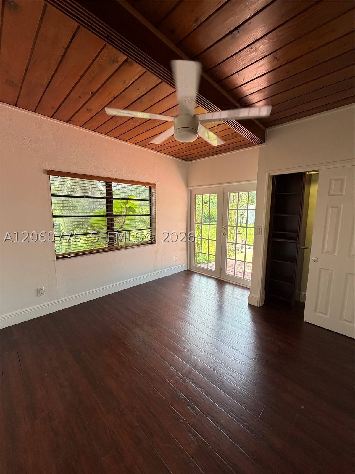 KINGS BAY SUB - Residential