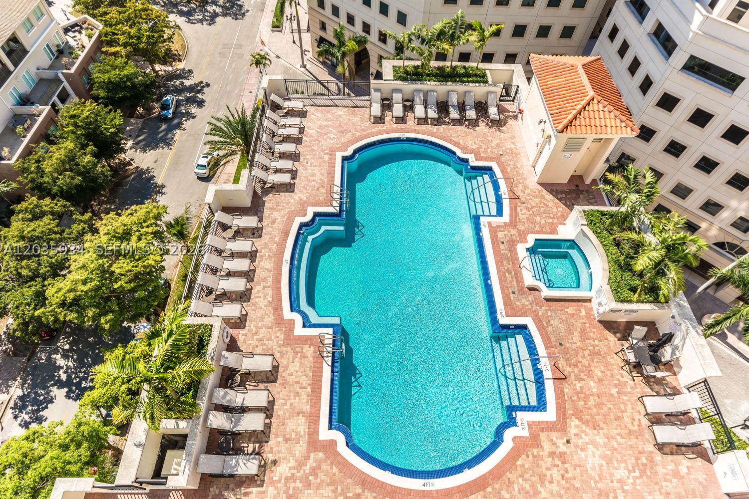 PUERTA DE PALMAS CONDO - Residential Lease