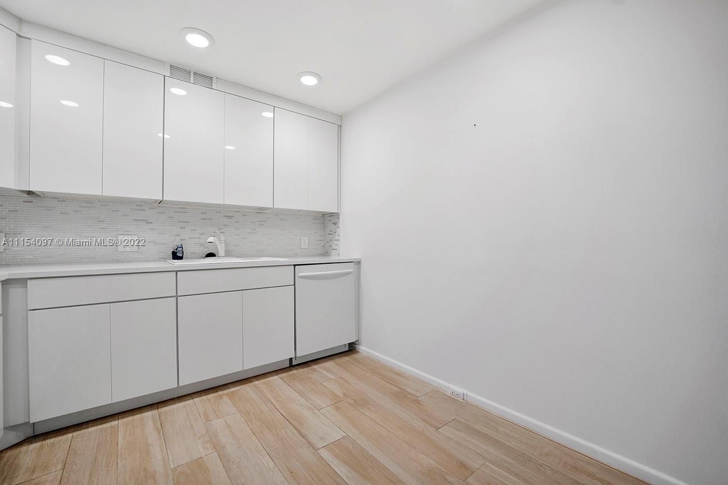 LINCOLN AT CENTURY VILLAG - Residential