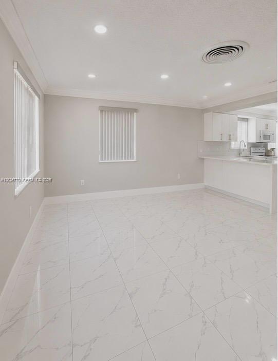 HOLLYWOOD BEACH HEIGHTS S - Residential Lease