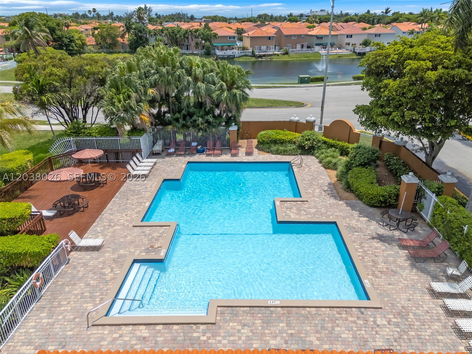 THE RIVIERA AT CORAL LAKE - Residential