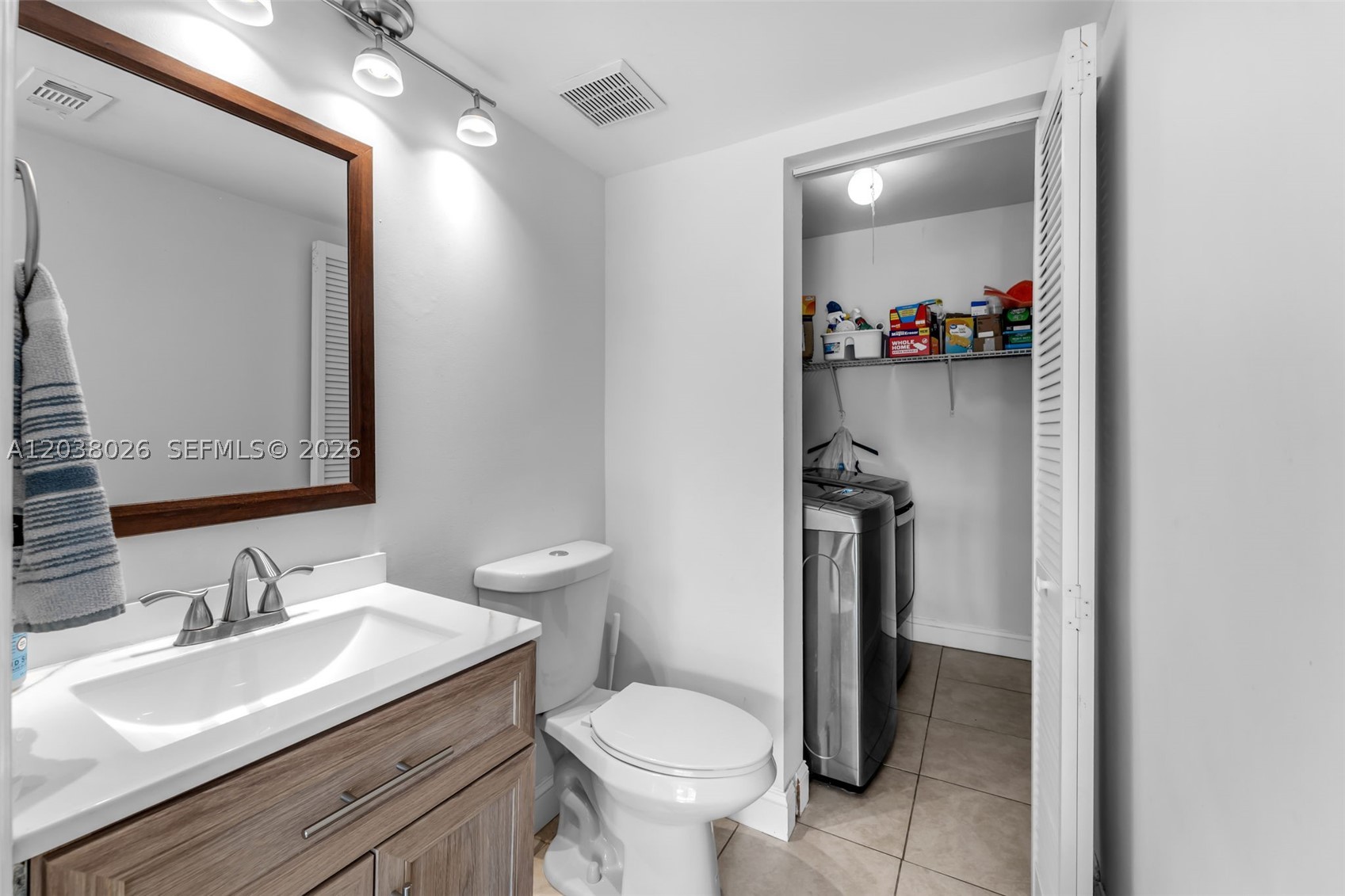 THE RIVIERA AT CORAL LAKE - Residential