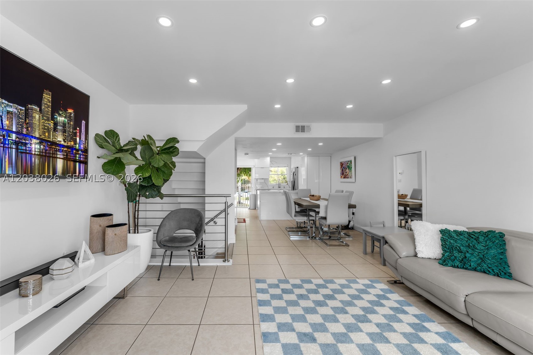 THE RIVIERA AT CORAL LAKE - Residential
