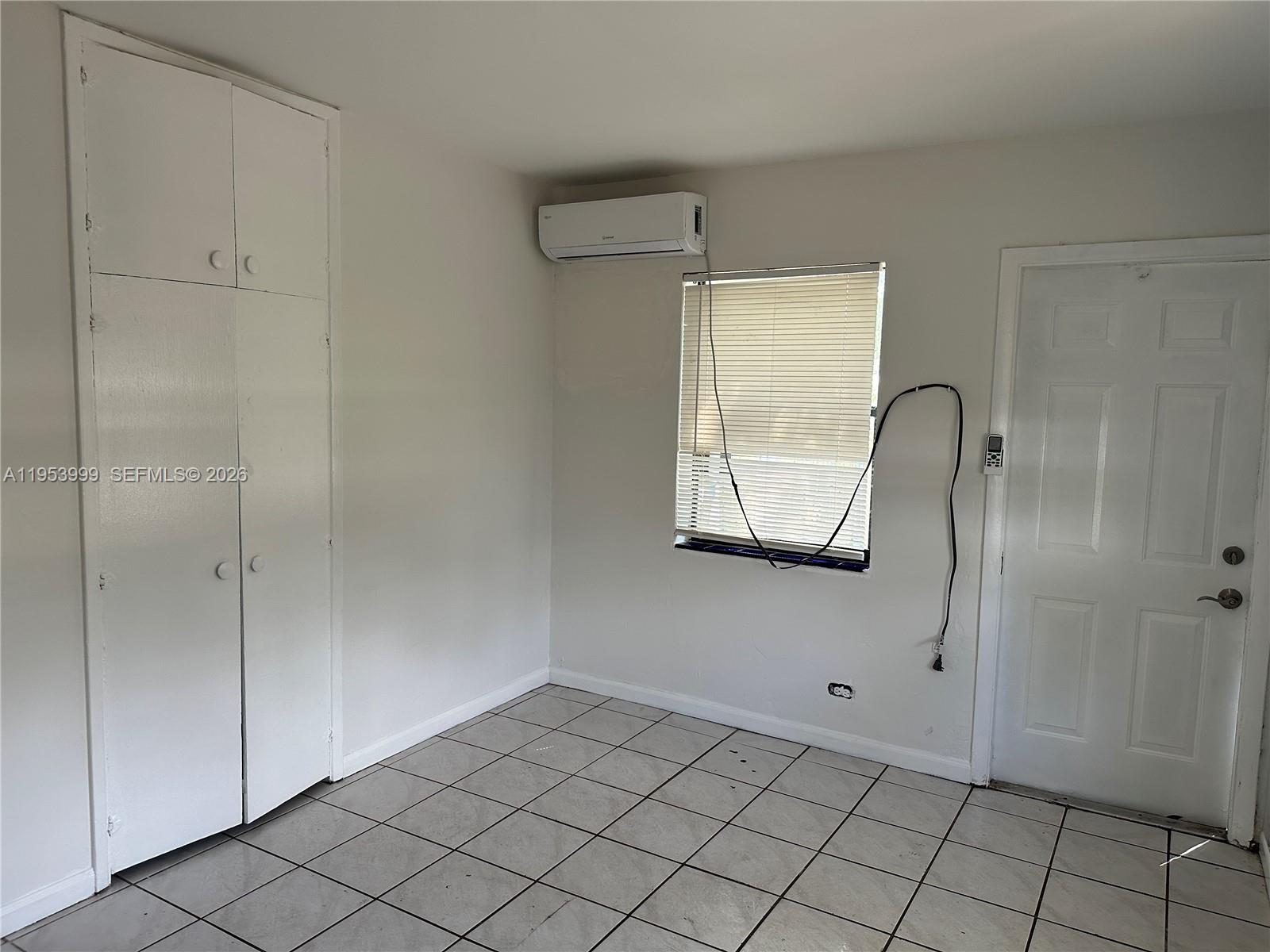 FIRST ADDITION TO CANAL G - Residential Lease