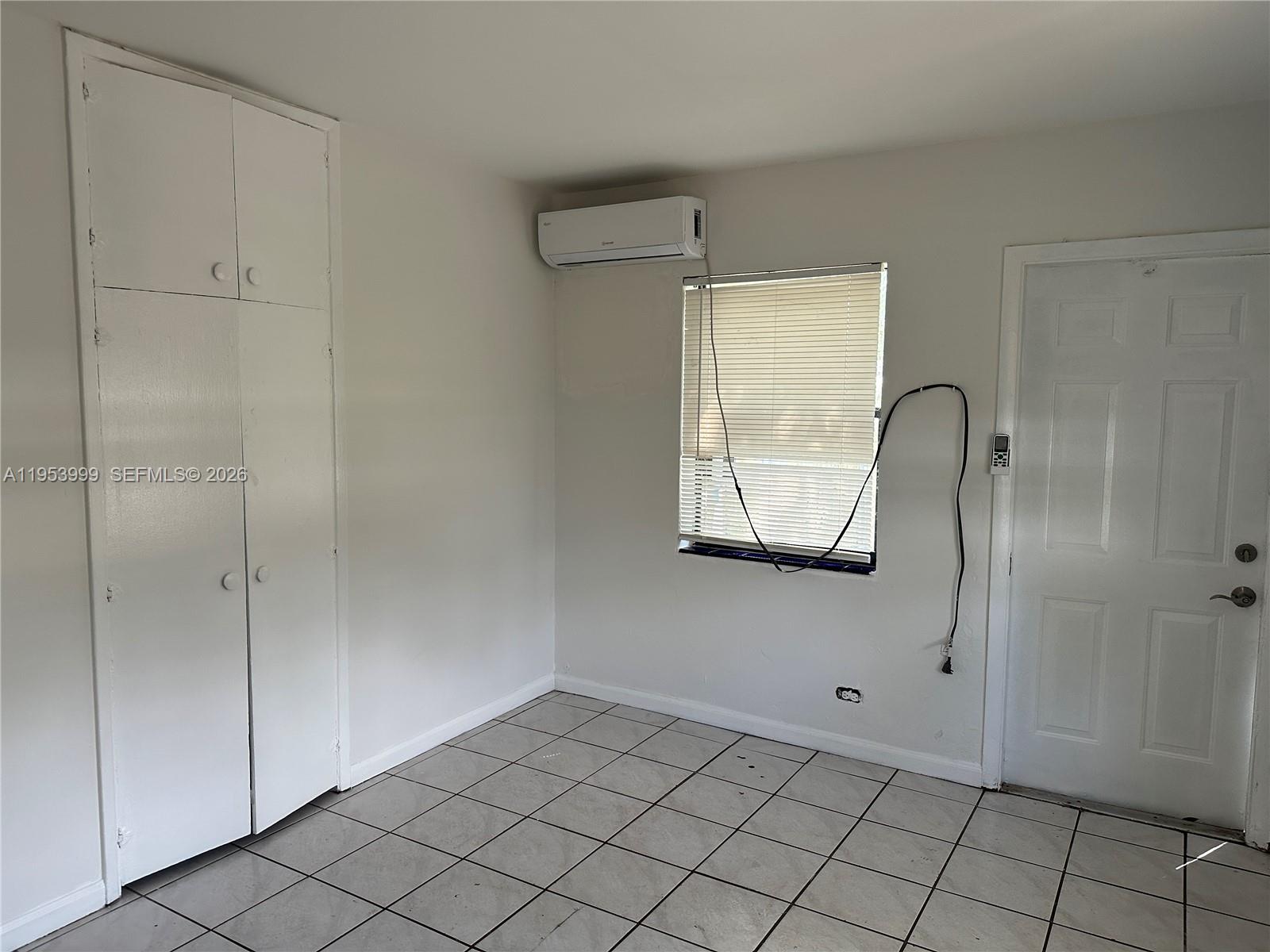 FIRST ADDITION TO CANAL G - Residential Lease