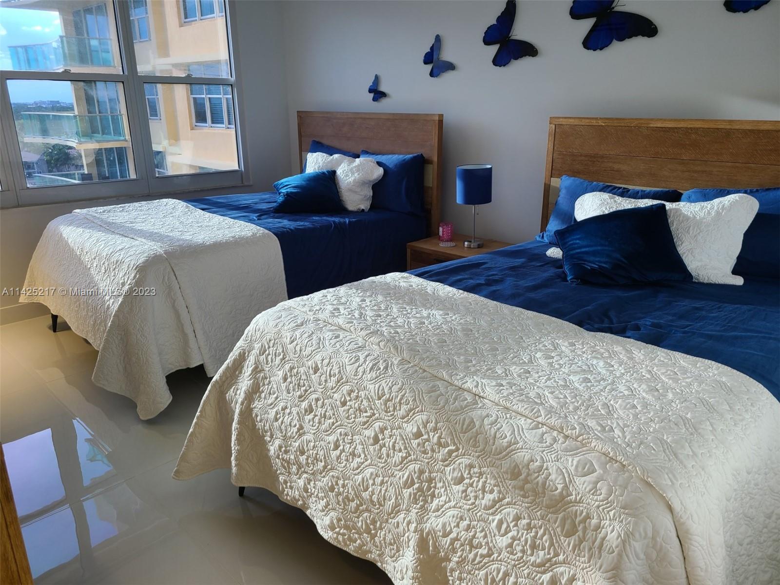 WAVE CONDO - Residential Lease