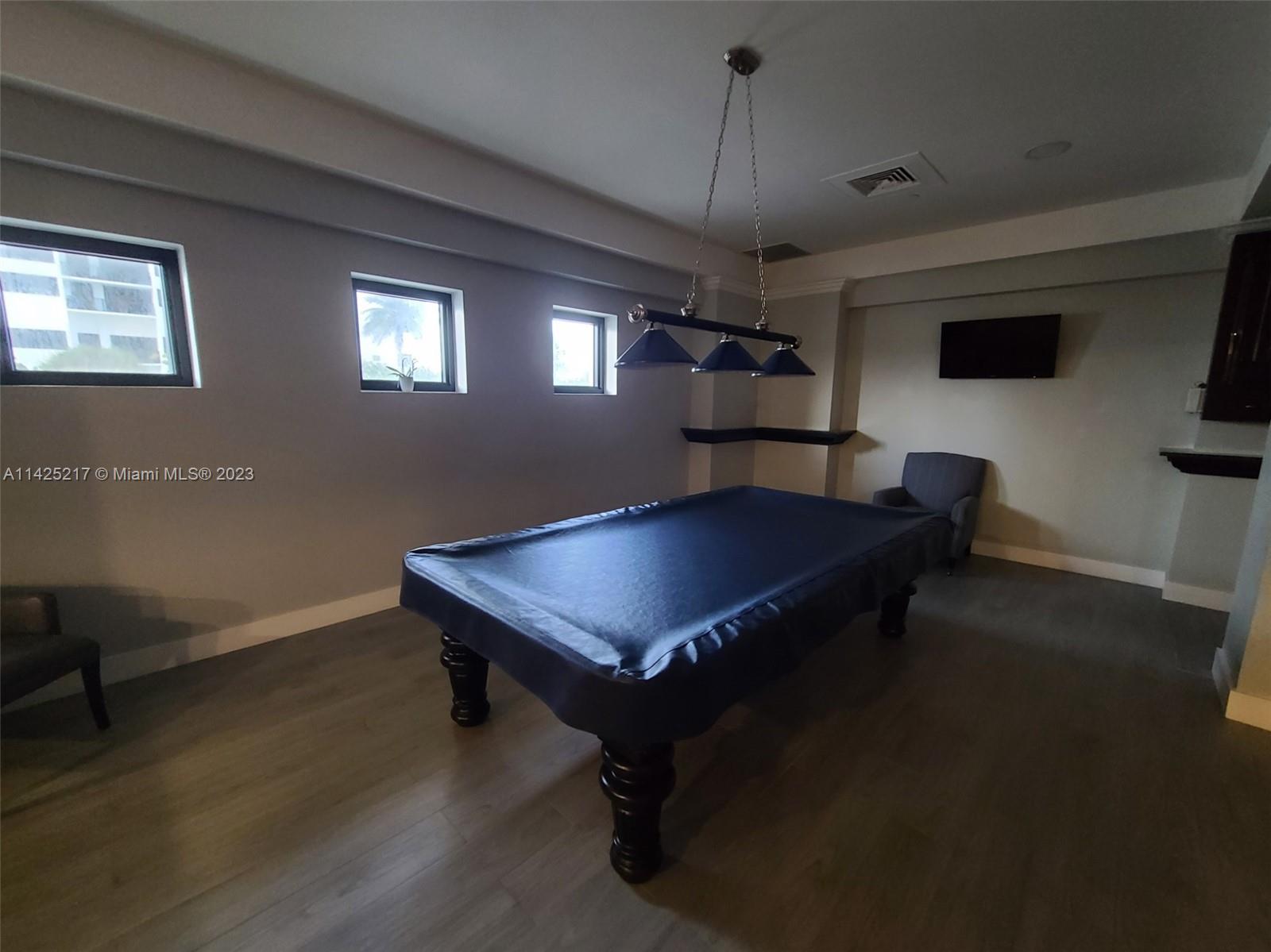 WAVE CONDO - Residential Lease