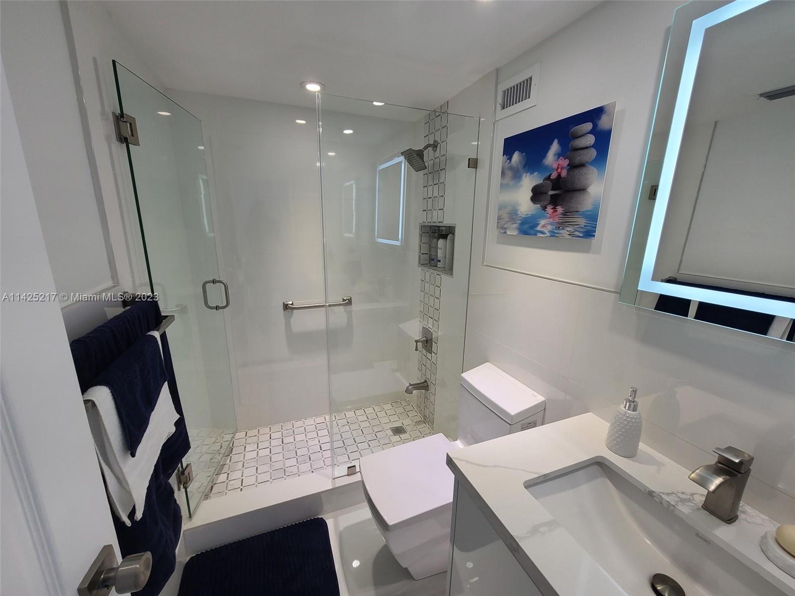 WAVE CONDO - Residential Lease