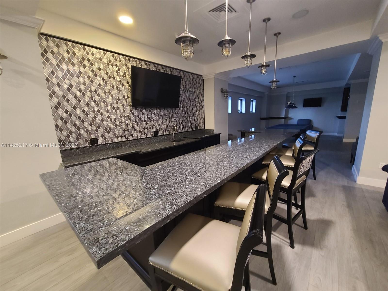 WAVE CONDO - Residential Lease