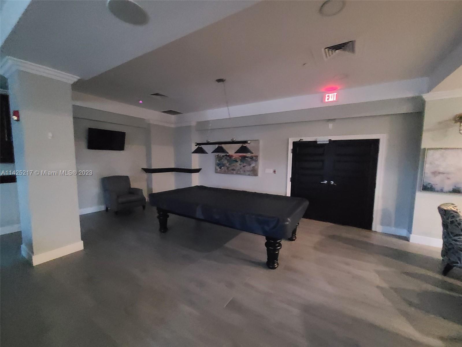 WAVE CONDO - Residential Lease