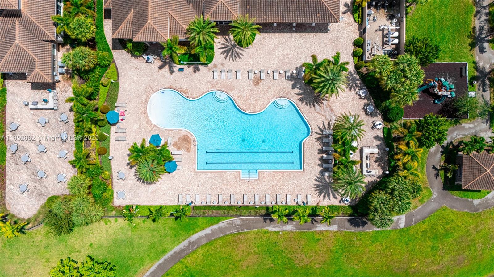 HILLCREST COUNTRY CLUB SO - Residential