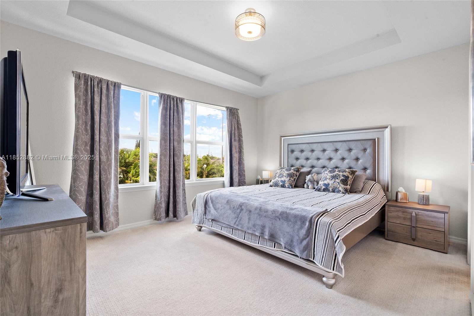 HILLCREST COUNTRY CLUB SO - Residential