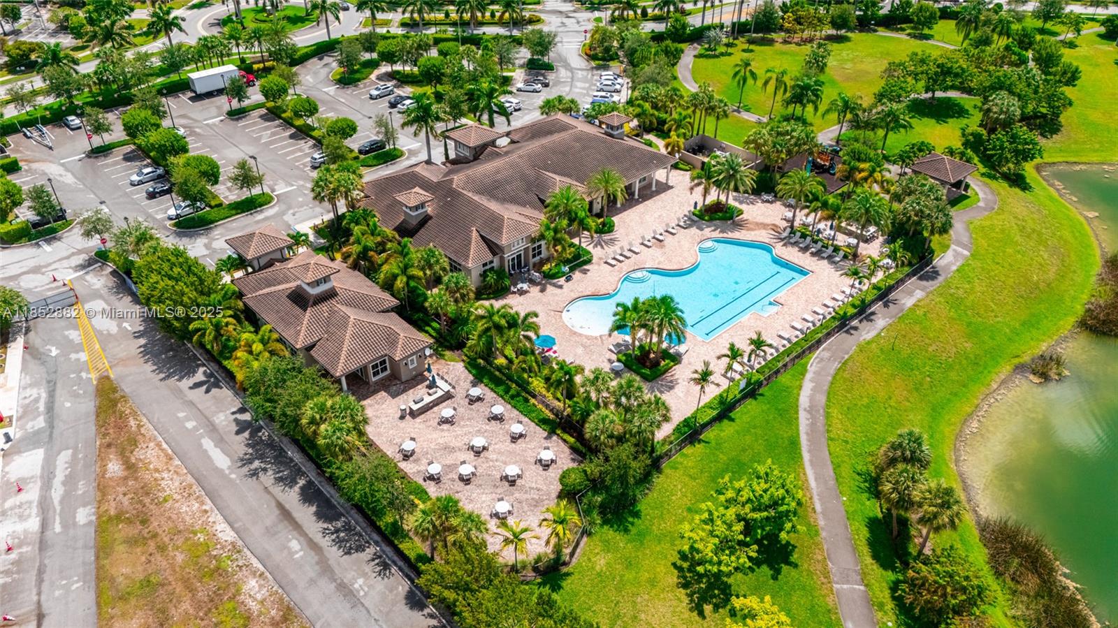HILLCREST COUNTRY CLUB SO - Residential